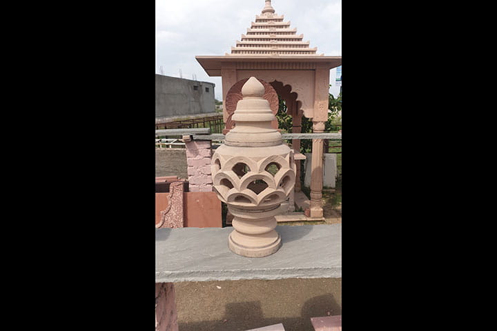 kundan-stone